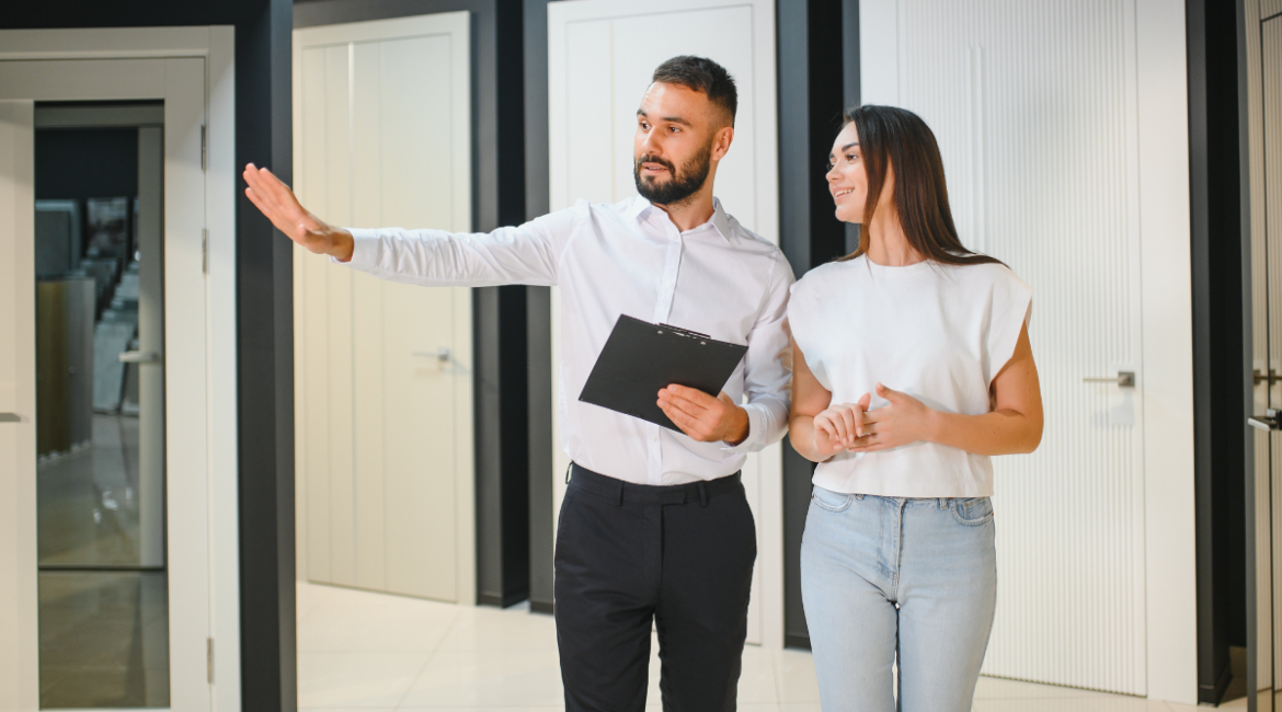 Drzwi wewnętrzne w spójnej aranżacji domu – różne modele z jednej kolekcji dopasowane do funkcji pomieszczeń